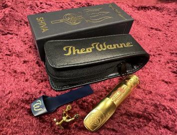 Theo Wanne Shiva 3 #8 Gold Plated Mouthpiece for Tenor Saxophone - Old Store Stock